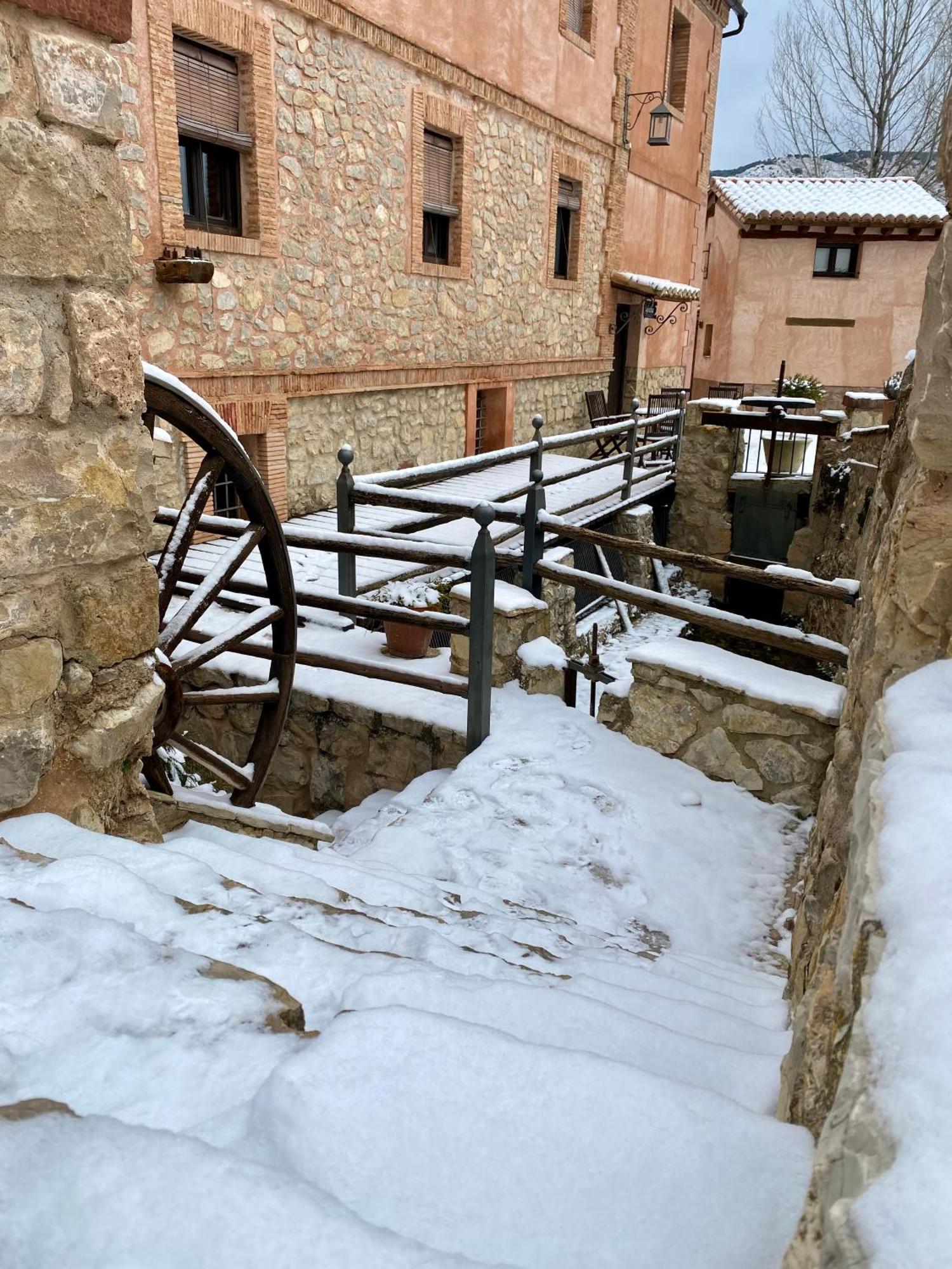 Caseron De La Fuente Albarracín Exterior foto